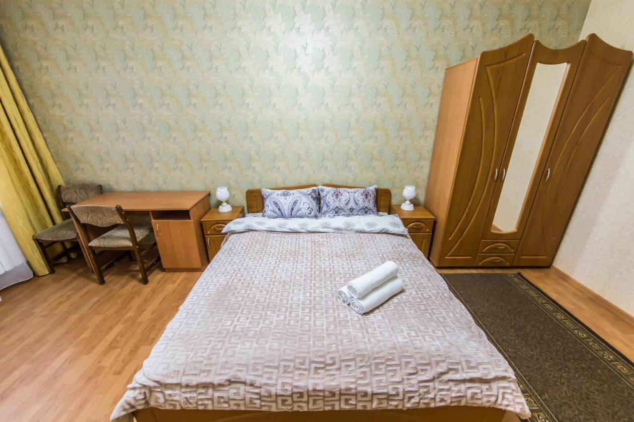 Уютная, Просторная Видовая Трехкомнатная Квартира Возле Метро Академгородок На 6 Мест Kiev Ngoại thất bức ảnh